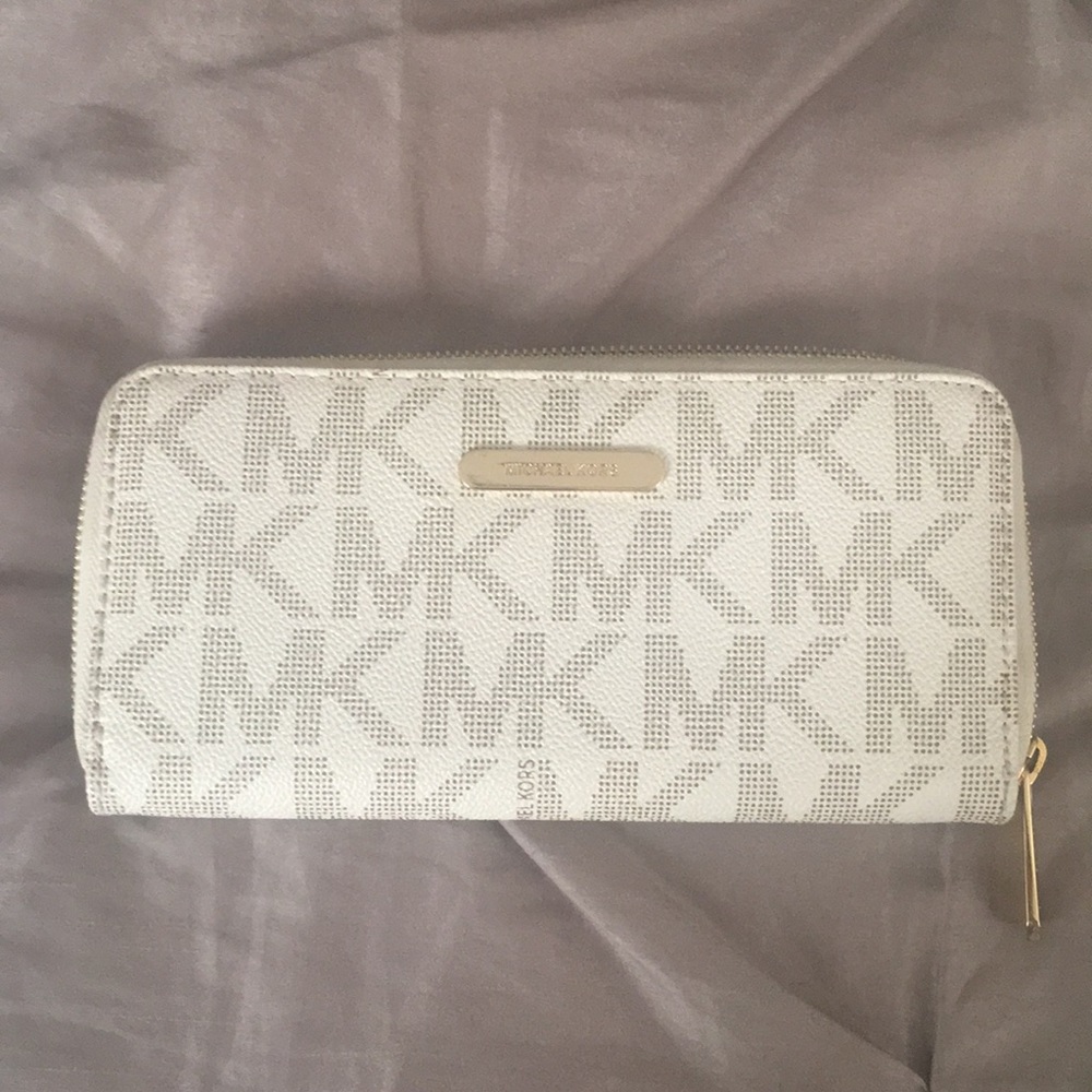 Michael Kors wallet